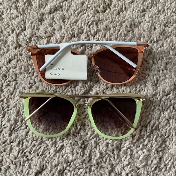 Sunglasses Bundle NEVER WORN - Picture 3 of 3